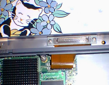 モニターとのインターフェース