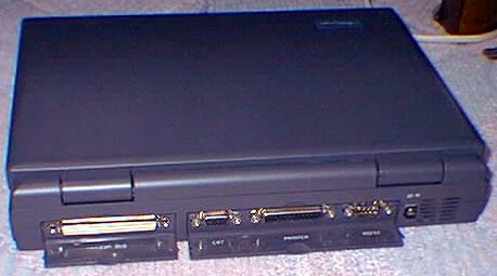 背面コネクタ部