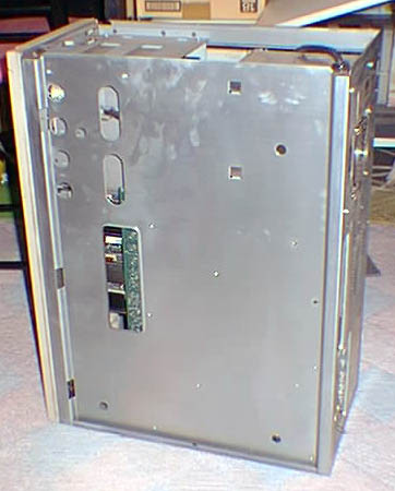 いや〜ん。お尻丸出し〜