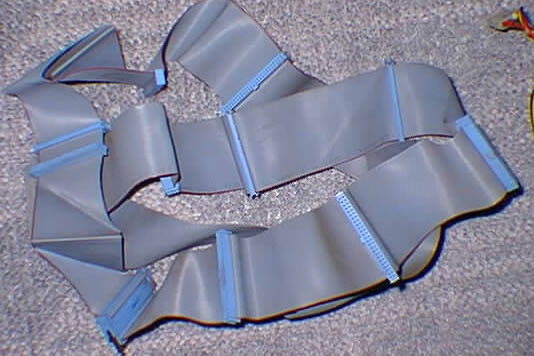 SCSI�P�[�u��