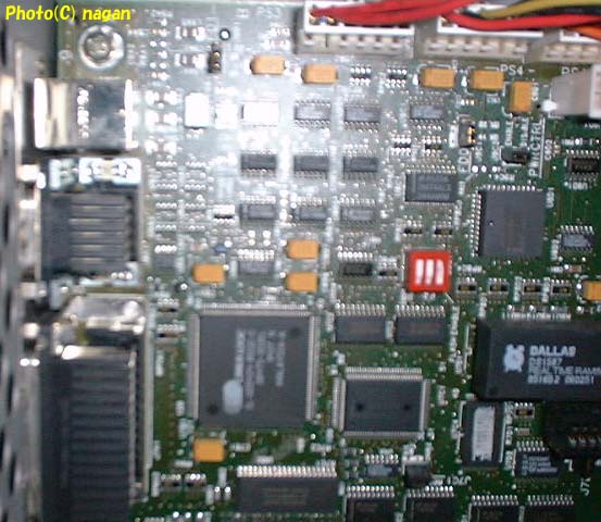 �}�U�[�{�[�h�d���R�l�N�^����